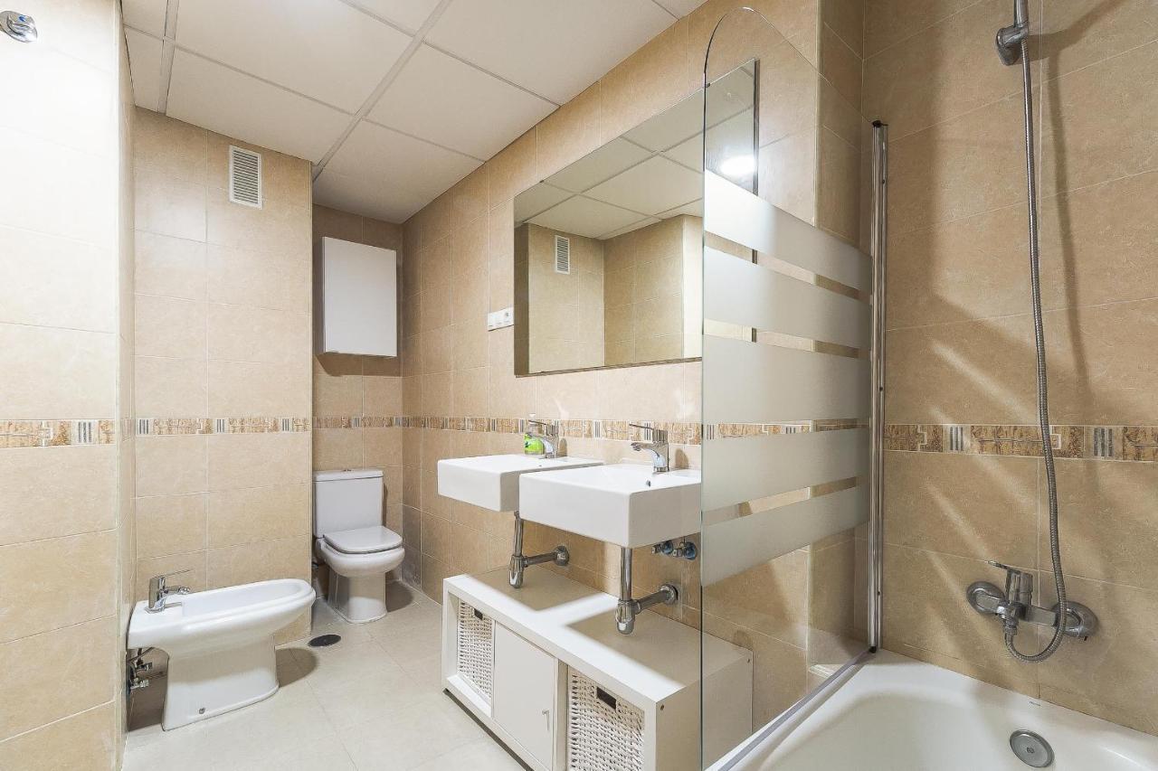 Boutique Mitjana Apartment Malaga Bagian luar foto